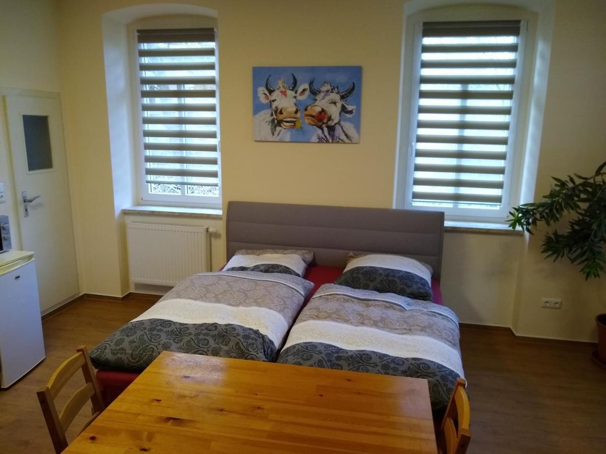 Ferienwohnung Schleich Starkenberg エクステリア 写真